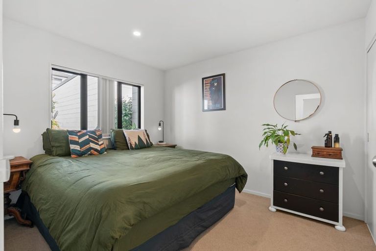 Photo of property in 3 Tarapuke Lane, Papakura, 2110