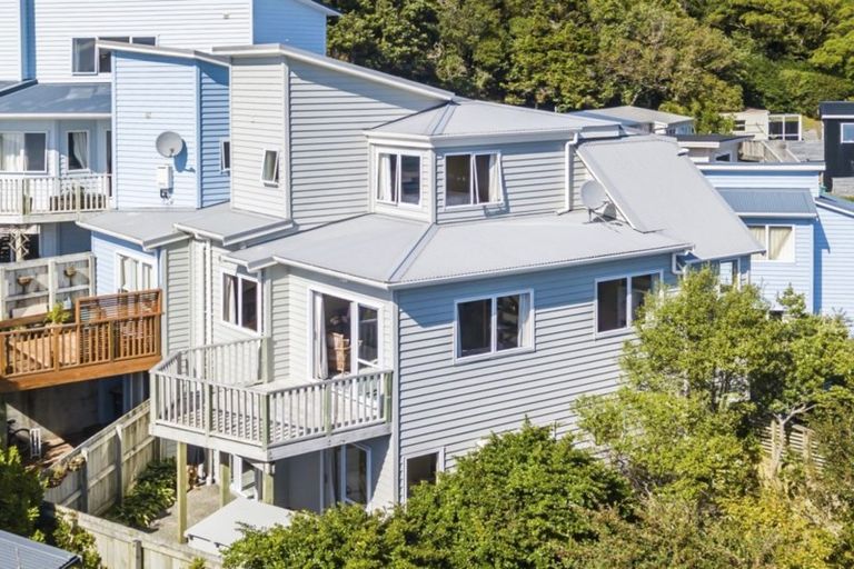 Photo of property in 2/143 Cockayne Road, Khandallah, Wellington, 6035