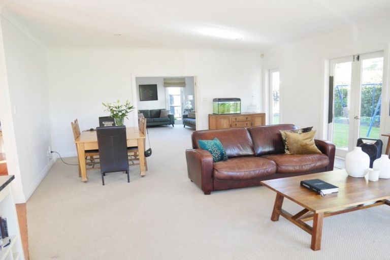 Photo of property in 74 Wai-iti Terrace, Bryndwr, Christchurch, 8052