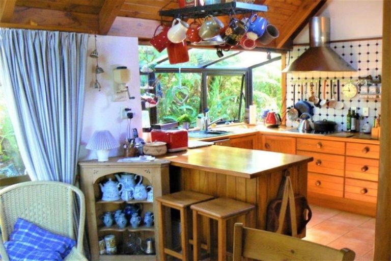 Photo of property in 5 Pine Tree Lane, Russell, 0272