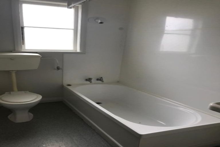 Photo of property in 17-19 Gilbert Street, Gore, 9710