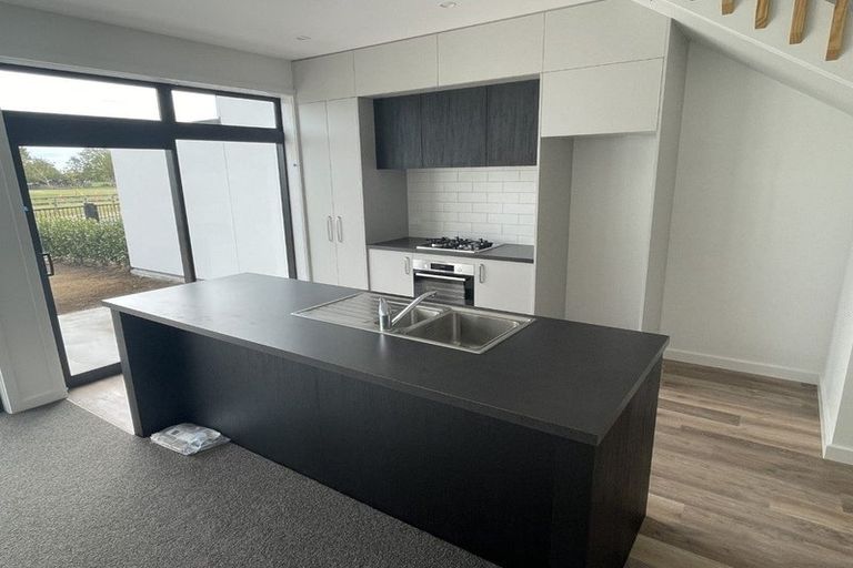 Photo of property in 11 Ruge Court, Cambridge, 3434