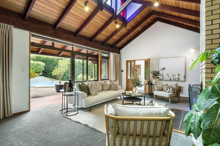 Photo of property in 106 Kowhai Road, Campbells Bay, Auckland, 0630