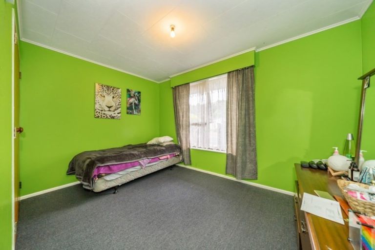 Photo of property in 27a Gemstone Drive, Birchville, Upper Hutt, 5018
