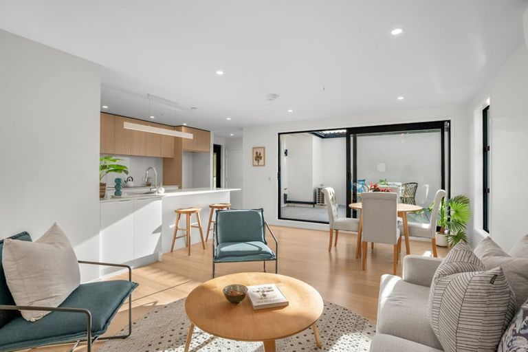 Photo of property in 24/200 Knights Road, Hutt Central, Lower Hutt, 5011