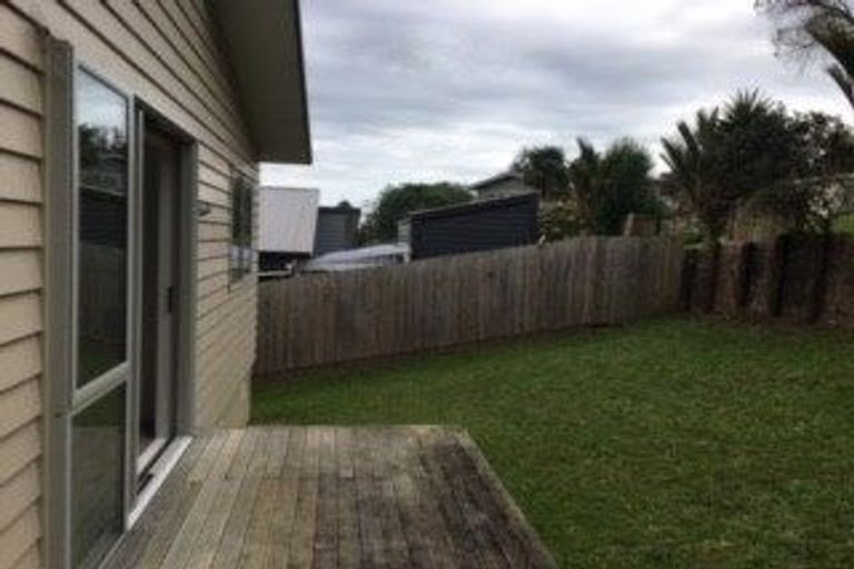 Photo of property in 18 Brownlee Place, Pukekohe, 2120