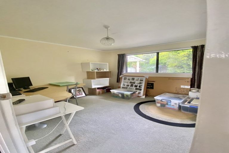 Photo of property in 102 Stapleford Crescent, Browns Bay, Auckland, 0630