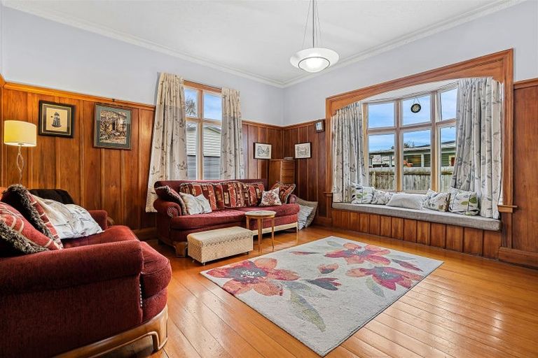 Photo of property in 112 Malcolm Avenue, Beckenham, Christchurch, 8023