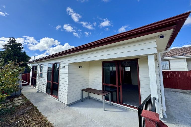 Photo of property in 3/48 Pooks Road, Ranui, Auckland, 0612