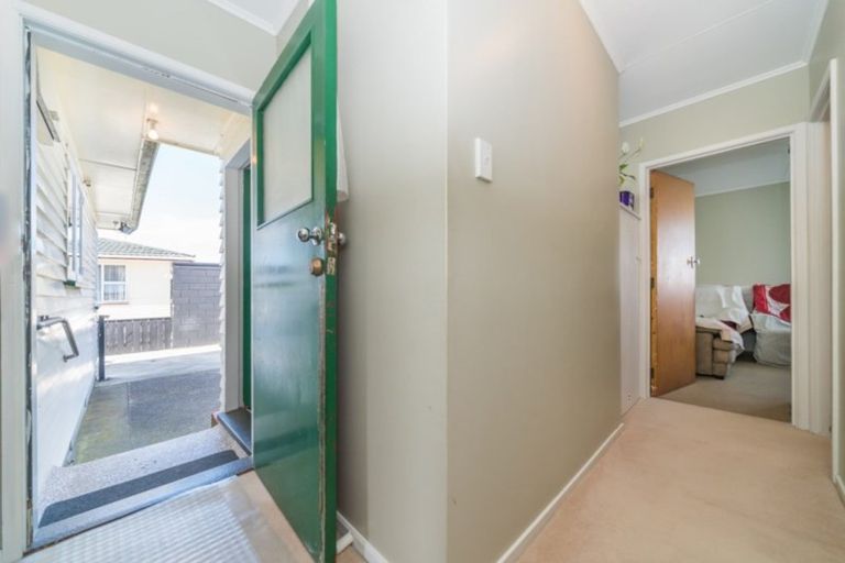 Photo of property in 14 Ellesmere Crescent, Highbury, Palmerston North, 4412