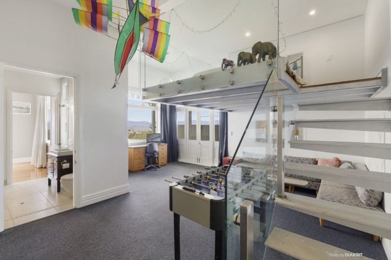 Photo of property in 10 Lookout Road, Roseneath, Wellington, 6011