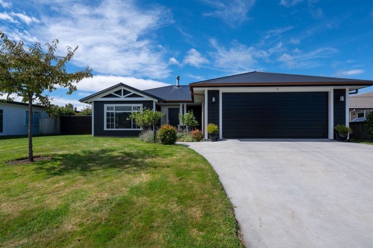 Photo of property in 61 Montgomery Crescent, Kinloch, Taupo, 3377