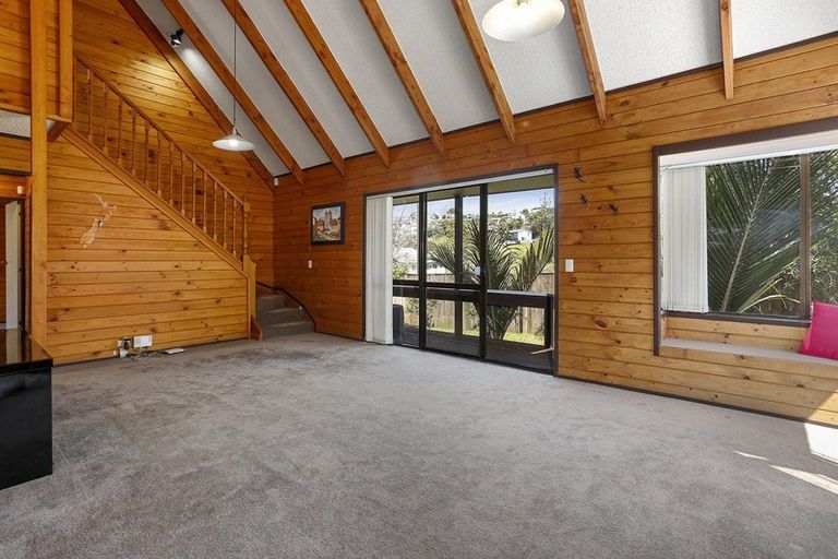 Photo of property in 568 Whangaparaoa Road, Stanmore Bay, Whangaparaoa, 0932