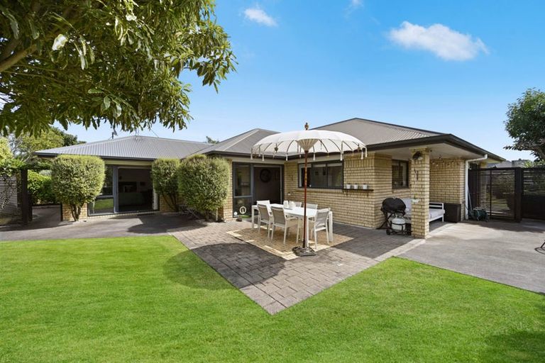 Photo of property in 27 Saint James Drive, Huntington, Hamilton, 3210