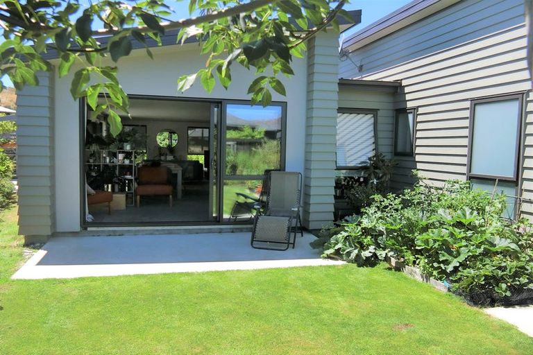 Photo of property in 7 Peterley Road, Lower Shotover, Queenstown, 9304