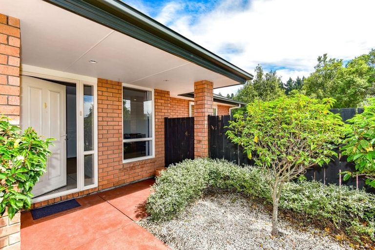 Photo of property in 24 Amoka Crescent, Parklands, Christchurch, 8083