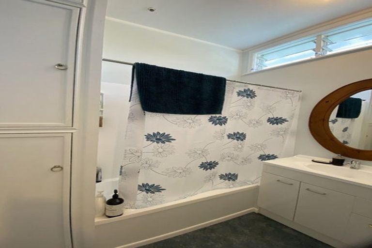 Photo of property in 33 Awatea Street, Ranui, Porirua, 5024