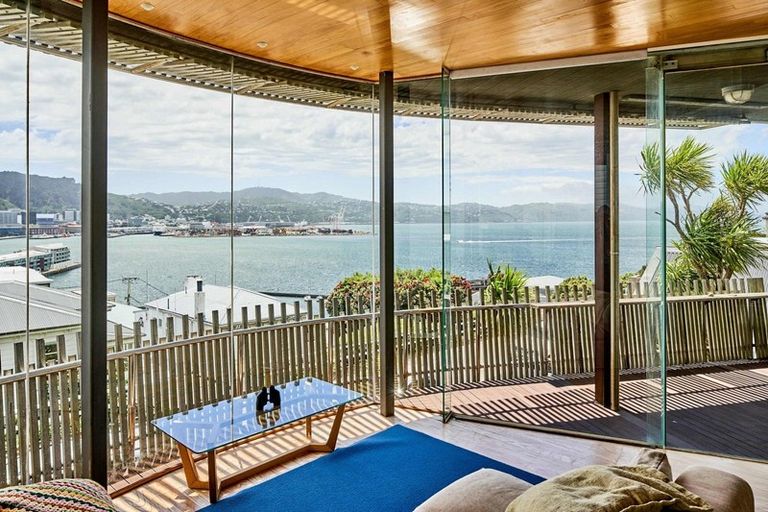 Photo of property in 8 Mcfarlane Street, Mount Victoria, Wellington, 6011