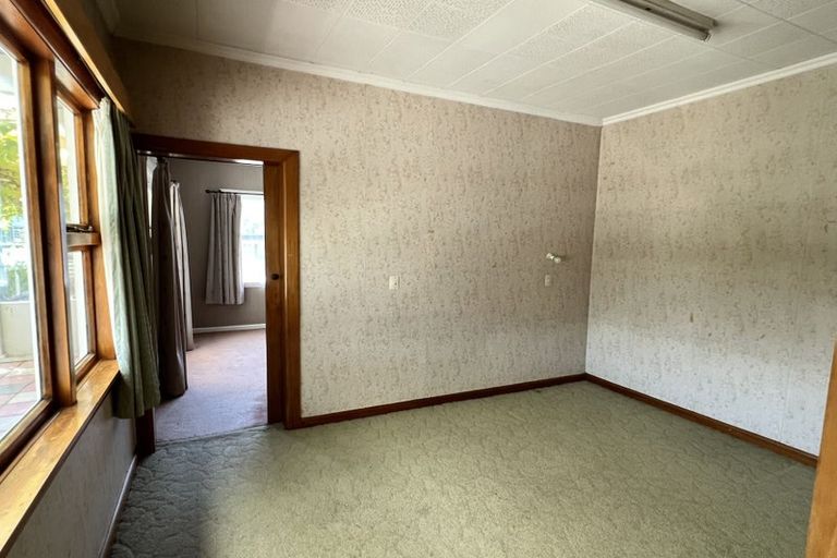 Photo of property in 33 Neill Street, Hornby, Christchurch, 8042