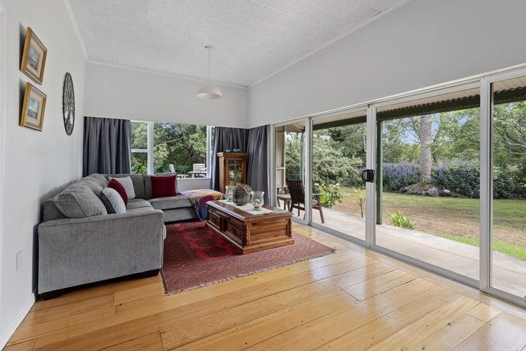 Photo of property in 239 Tangihua Road, Maungakaramea, Whangarei, 0178