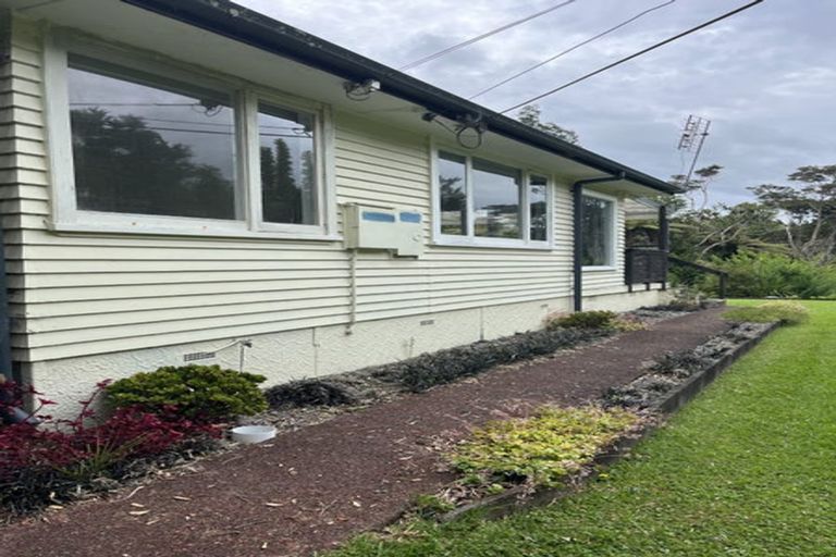 Photo of property in 1/195 Godley Road, Titirangi, Auckland, 0604