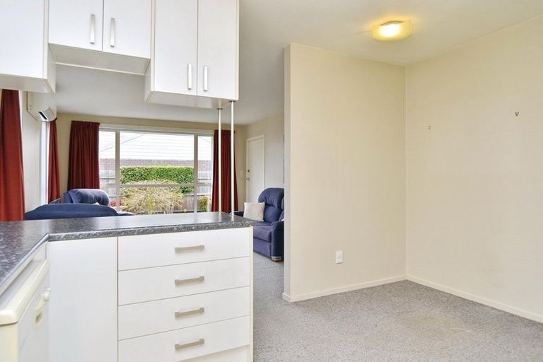 Photo of property in 3/7 Donegal Street, Belfast, Christchurch, 8051