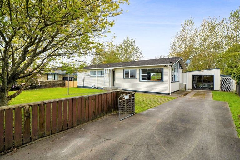 Photo of property in 10 Karaka Street, Inglewood, 4330