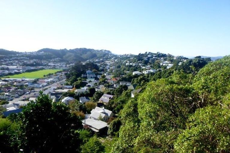 Photo of property in 141b Seatoun Heights Road, Miramar, Wellington, 6022