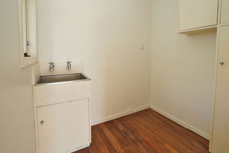 Photo of property in 42 Pulham Crescent, Queenwood, Hamilton, 3210