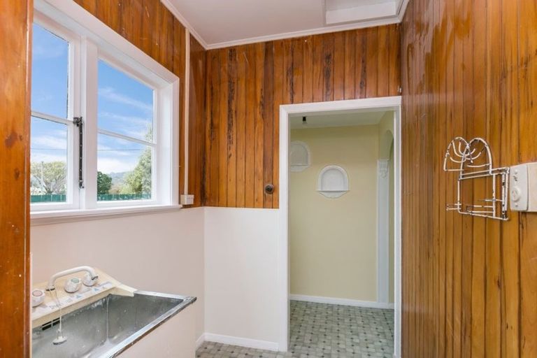 Photo of property in 369 Waiwhetu Road, Fairfield, Lower Hutt, 5011