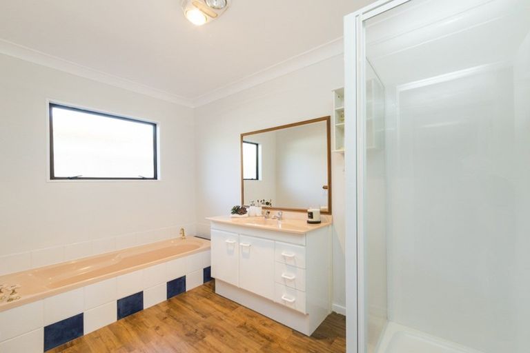 Photo of property in 98 Gillespies Line, Cloverlea, Palmerston North, 4412