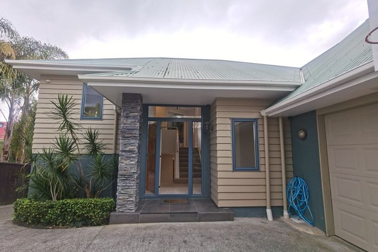 Photo of property in 46a Mellons Bay Road, Mellons Bay, Auckland, 2014