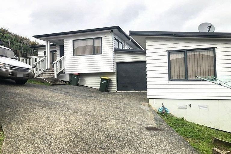 Photo of property in 160 Keri Vista Rise, Papakura, 2110