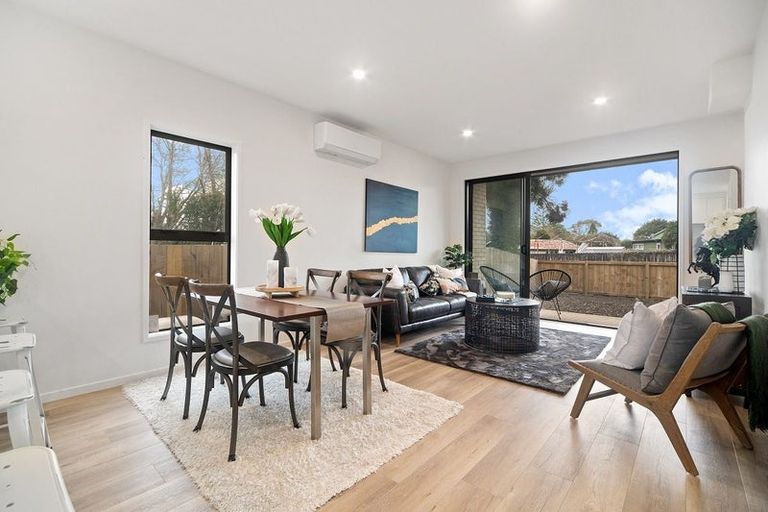 Photo of property in 94e Swanson Road, Henderson, Auckland, 0610