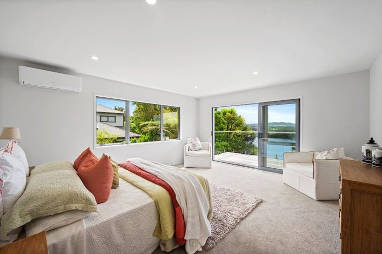 Photo of property in 41 Pohutukawa Avenue, Shelly Park, Auckland, 2014