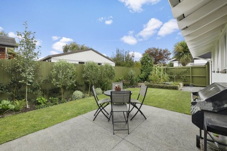 Photo of property in 1/23 Blighs Road, Strowan, Christchurch, 8052