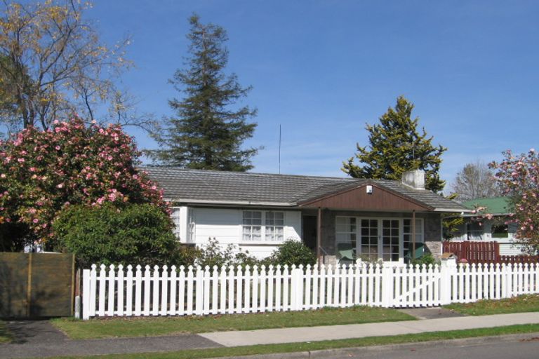 Photo of property in 8 Joanne Crescent, Pukehangi, Rotorua, 3015