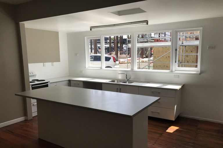 Photo of property in 46 Byron Avenue, Takapuna, Auckland, 0622