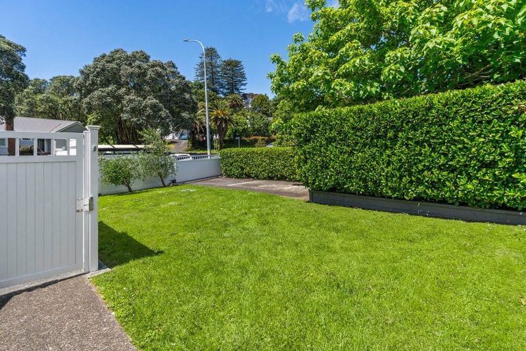 Photo of property in 41 Hillsborough Road, Hillsborough, Auckland, 1042