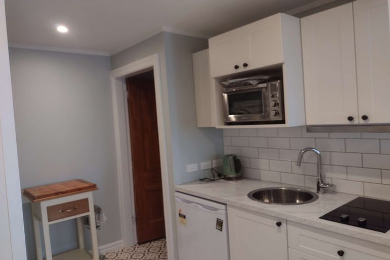 Photo of property in 28 Talavera Terrace, Kelburn, Wellington, 6012