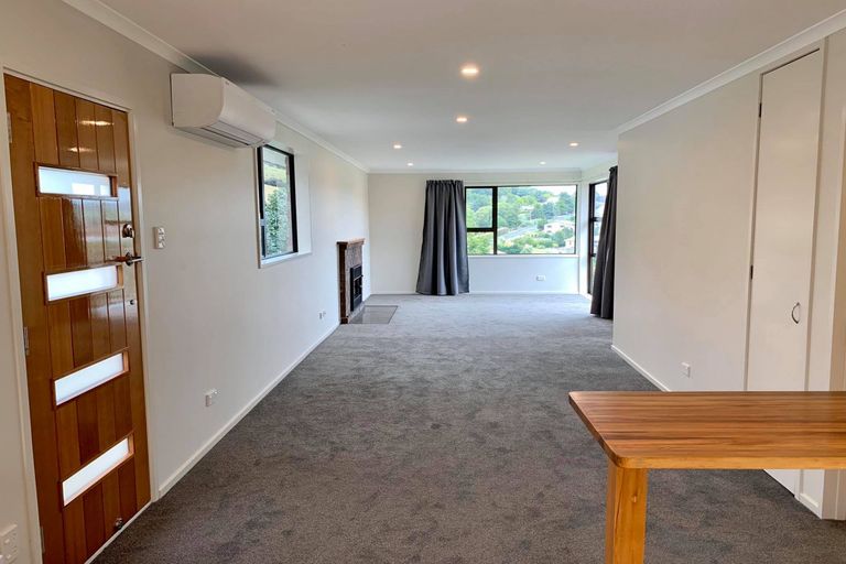 Photo of property in 32 Tomkins Street, Green Island, Dunedin, 9018