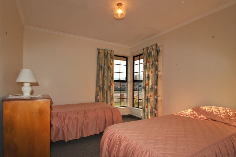 Photo of property in 3 Beresford Street, Alexandra, 9320