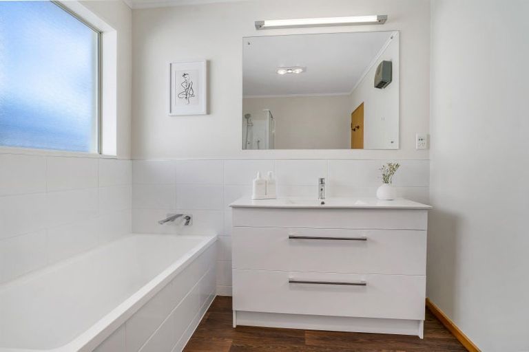 Photo of property in 7 Daley Place, Winton, 9720