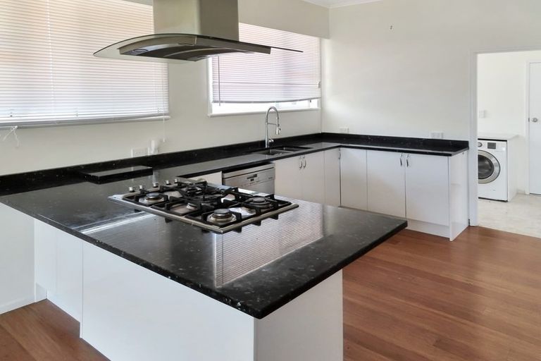 Photo of property in 45 Wai-iti Crescent, Woburn, Lower Hutt, 5010