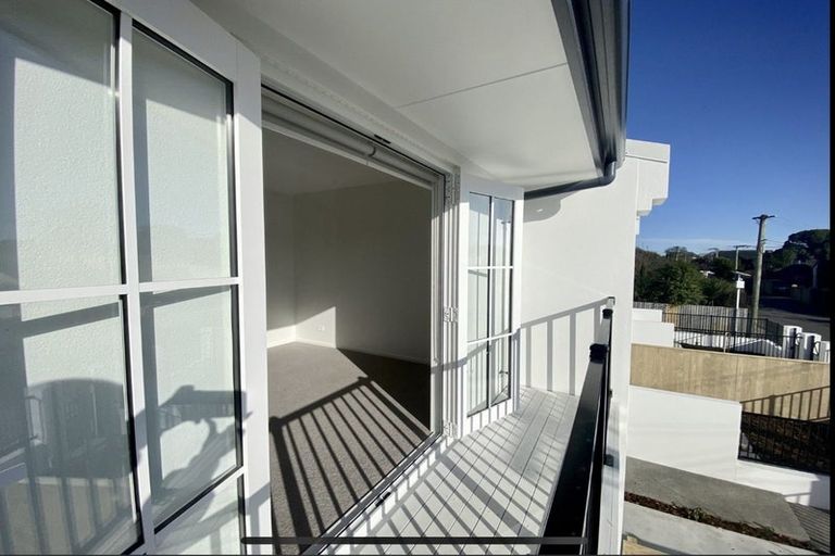 Photo of property in 4/12 Burke Street, Addington, Christchurch, 8024