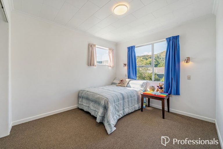 Photo of property in 3a Saint Ronans Avenue, Waterloo, Lower Hutt, 5011