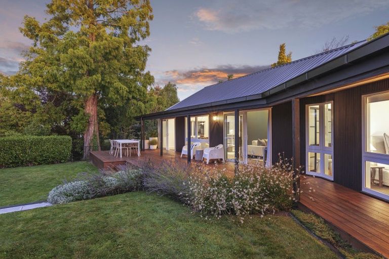 Photo of property in 22 Tuirau Place, Ilam, Christchurch, 8041