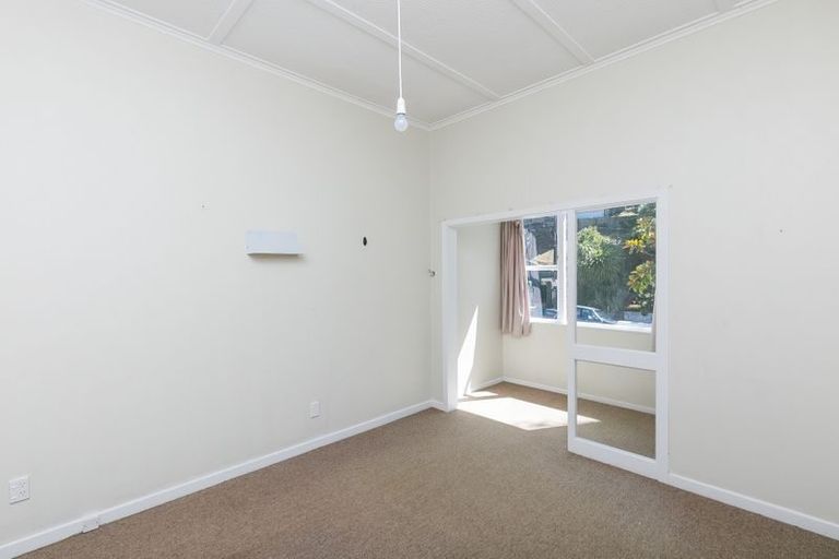 Photo of property in 61 Rolleston Street, Mount Cook, Wellington, 6021
