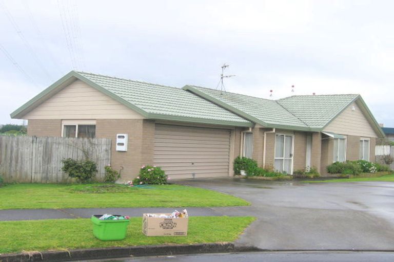 Photo of property in 36 Davington Way, Burswood, Auckland, 2013