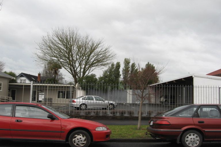 Photo of property in 10 Myrtle Street, Hamilton East, Hamilton, 3216